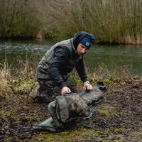 Nash Subterfuge Bushwhacker & Prodding Stick Bag